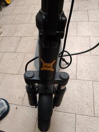  monopattino elettrico 