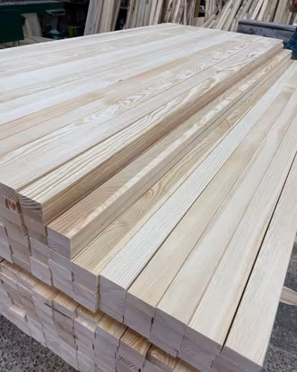 travi di legno, pallet - tutto specialmente per te