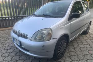 Toyota Yaris 1.0i 16V cat 3 porte motore sostituit