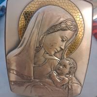 Oggetti in argento e bronzo.