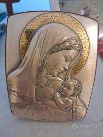 Oggetti in argento e bronzo.