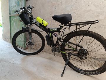 e bike pieghevole 5 velocità usata pochissimo