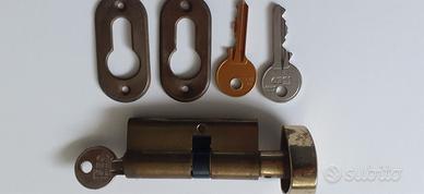 Serratura chiave / pomello