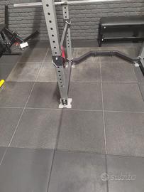 mattonelle antitrauma e porta dischi 