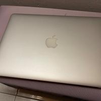 MacBook Air 13” 2013 – Batteria con 3 cicli