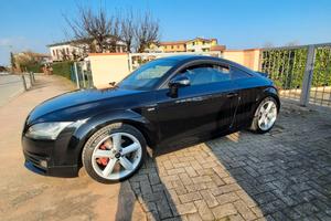 Audi  TT a GPL 2000Tfsi S line 200cv bellissim