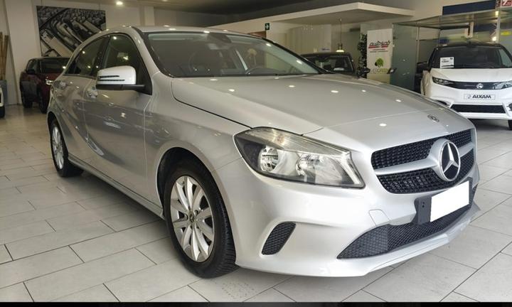 MERCEDES-BENZ A 180 d Navi Retrocamera Multimedi