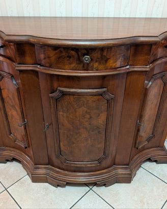 Mobile in legno di noce