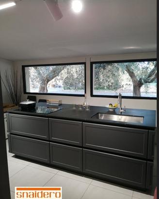 Isola cucina Snaidero Frame laccata 104x256