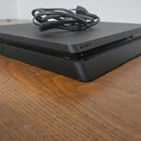 PS4 Slim 1TB e Monitor 24' 60Hz