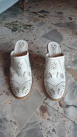 Scarpa Sabot in Pelle con Tacco