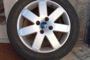 gomme e cerchi in lega per Ford 