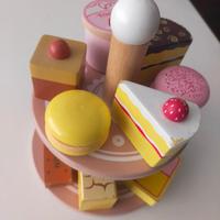 set alzatina legno + dolcetti 