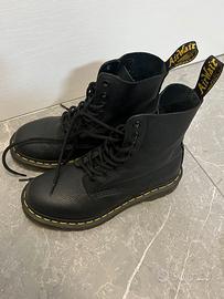 Dr. Martens Sinclair Platform Boot  EU40