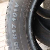 Pneumatici invernali 225/55 R17