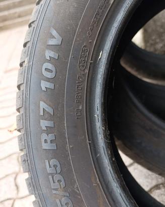 Pneumatici invernali 225/55 R17