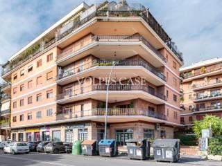 STANZA SINGOLA in zona TALENTI / BALCONE