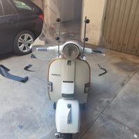 Piaggio Vespa 200 PX - 1982