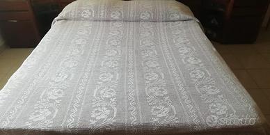 Copriletto uncinetto