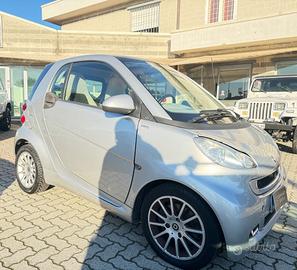Smart ForTwo 1000 52 kW MHD coupé pure