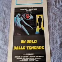 Locandina cinema del film Un urlo dalle Tenebre 