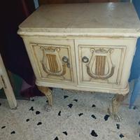 Antiquariato Neoclassico Comodini