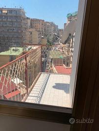 Ampia camera vomero centro