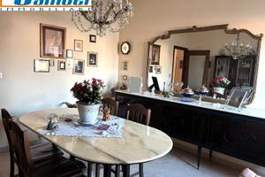 Riposto centro, appartamento con box (CT)