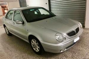 Lancia Lybra