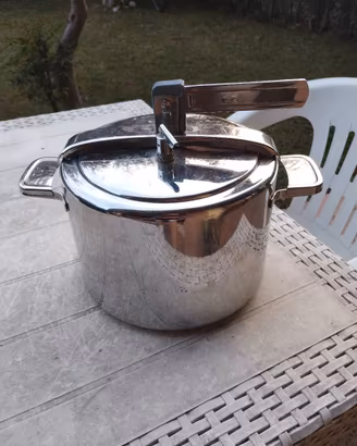 pentola a pressione 