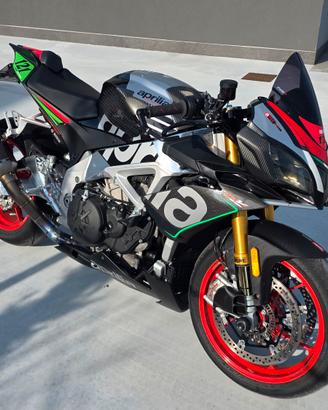 aprilia tuono v4 1100 factory 