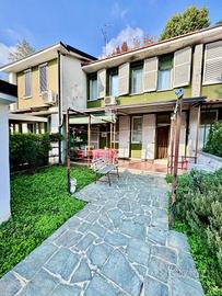 Villetta a schiera di 106 m² con 3 locali e box au
