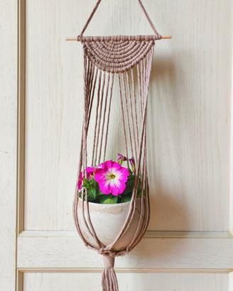 Porta piante sospeso in macramè handmade-boho chic