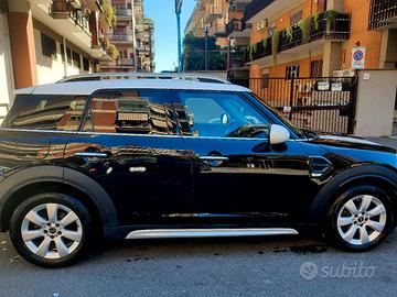 Mini countryman 2.0 150 cv cooper d Nera 