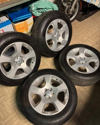 Cerchi R18 land rover com gomme invernali