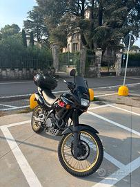 Honda nx 650 dominator