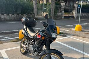 Honda nx 650 dominator