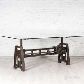 Tavolo industrial ferro/ghisa e vetro/cristallo