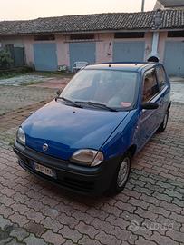 Fiat 600 anno 2001