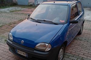 Fiat 600 anno 2001