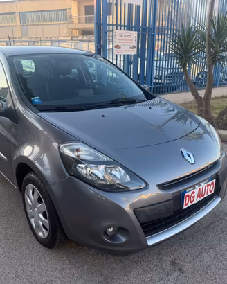 Renault Clio 1.2 benzina 75 cavalli 2012 navigator