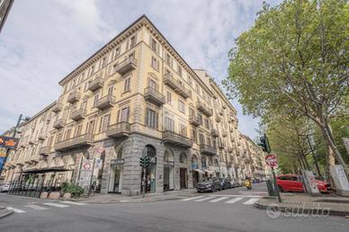 NEGOZIO A TORINO