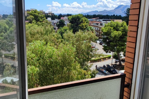 3 vani con cantina e posto auto