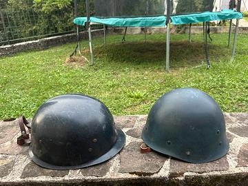 Elmetti polizia militare.