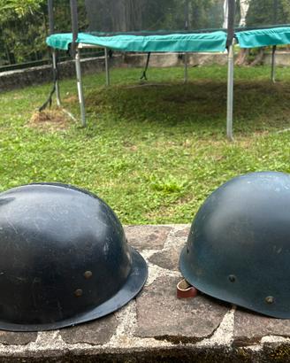 Elmetti polizia militare.