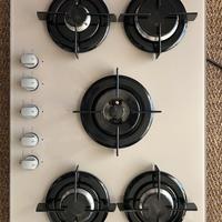 Piano cottura 5 fuochi a gas Ariston