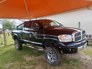 Dodge RAM  5.7 Hemi Laramie