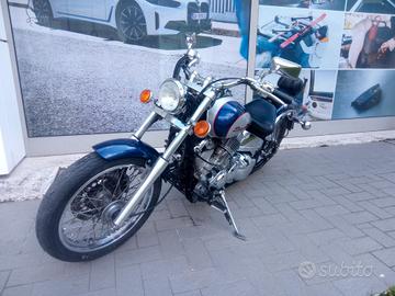 Yamaha XVS 650 Drag Star