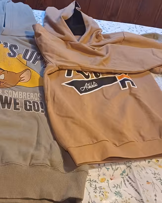 2 felpe di marca Benetton e rifle