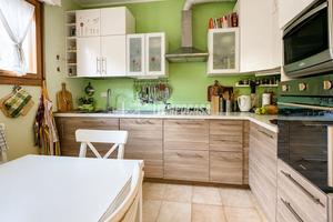 VILLETTA CON GIARDINO, GARAGE E SPAZI IDEALI PER